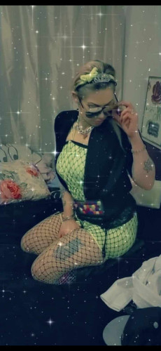 Miss norty shorty